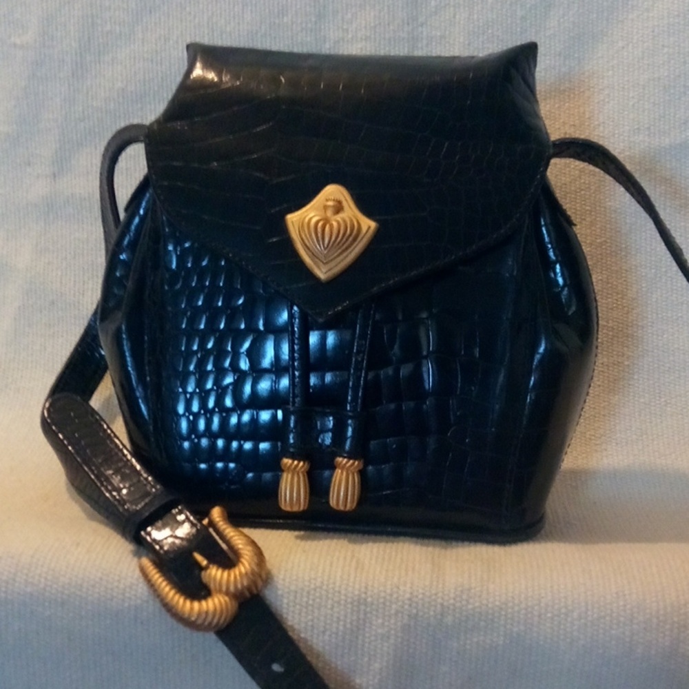 Vicenza Inc 1993 purse Offers Welcome!!